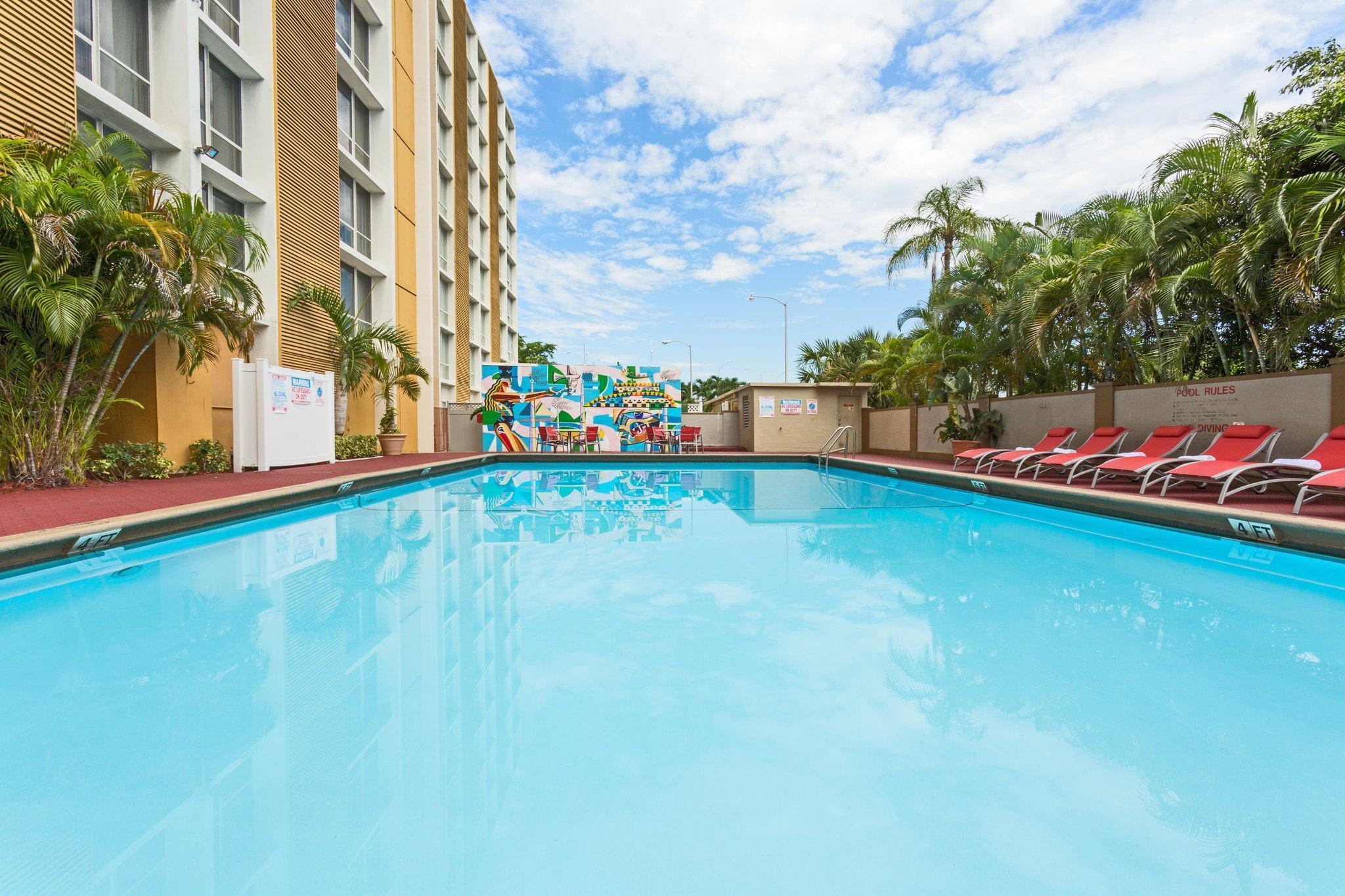 Holiday Inn Miami International Airport By Ihg Miami Springs Εξωτερικό φωτογραφία
