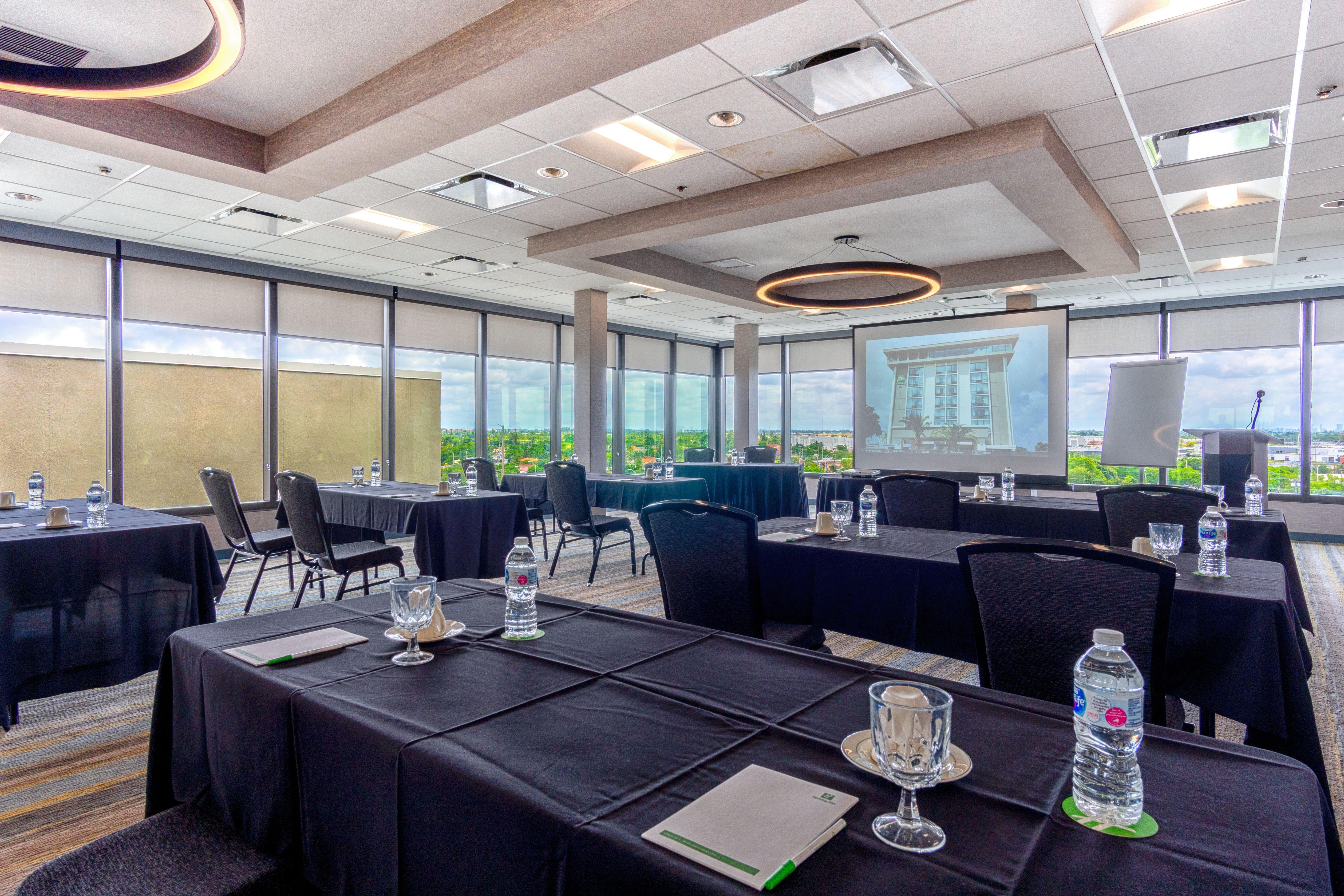 Holiday Inn Miami International Airport By Ihg Miami Springs Εξωτερικό φωτογραφία