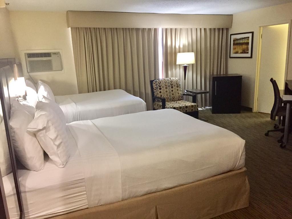 Holiday Inn Miami International Airport By Ihg Miami Springs Δωμάτιο φωτογραφία